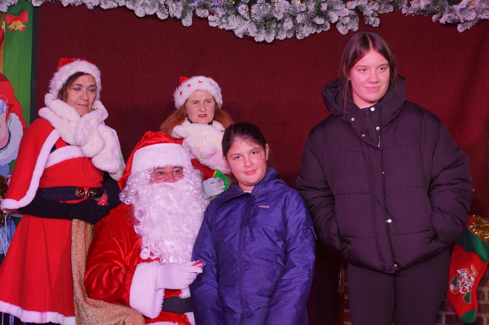 El Encinar recibe la visita de Papa Noel