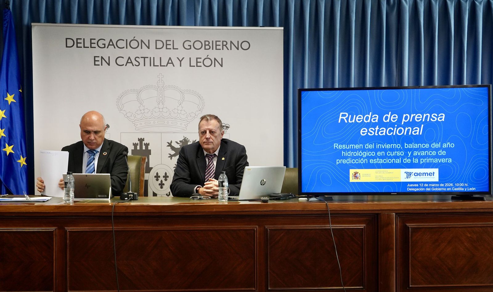 El delegado territorial de Aemet en Castilla y León, Manuel Mora, acompañado del subdelegado del Gobierno en Valladolid, Jacinto Canales, informan sobre la predicción estacional para la primavera en Castilla y León.