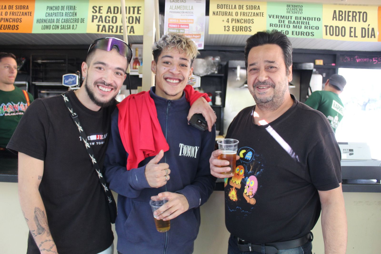 Ambiente en la Feria de Día en el mediodía de este martes