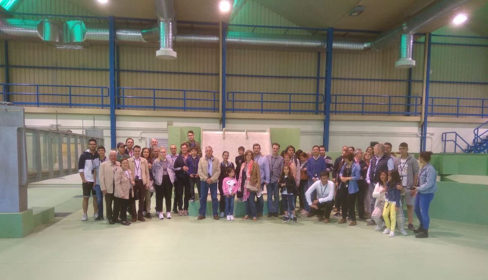 2019 06 08 Empleados de Iberdrola visitan el laboratorio de hidráulica d... (1)