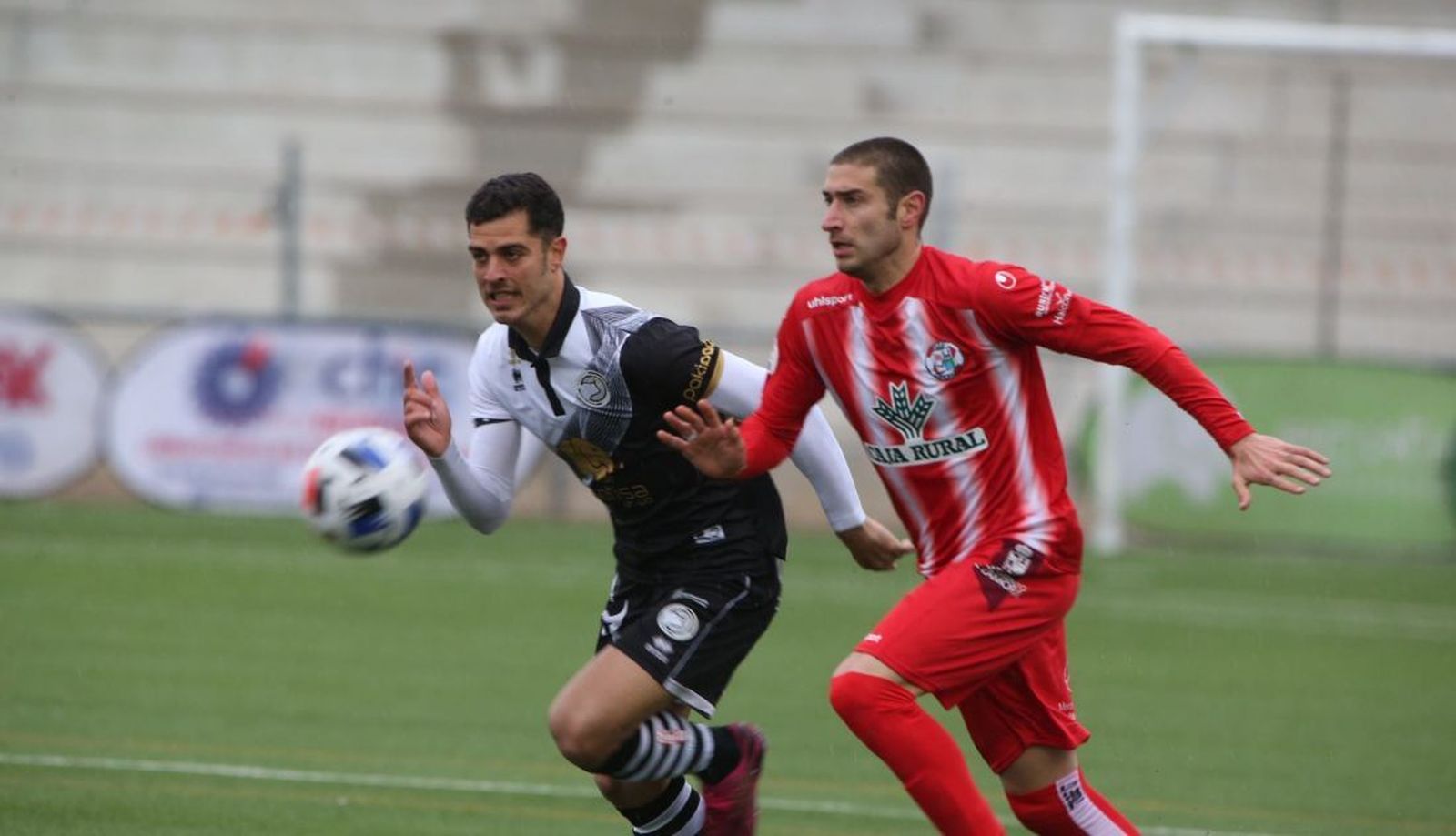 Piña, ante Aythami en la temporada pasada FOTO SALAMANCA24HORAS