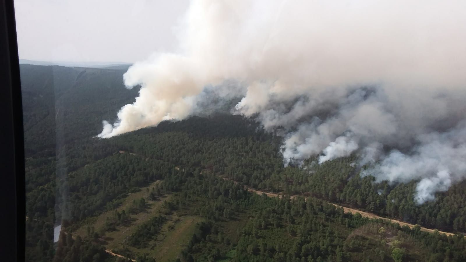 el-incendio-desde-el-aire-esta-manana