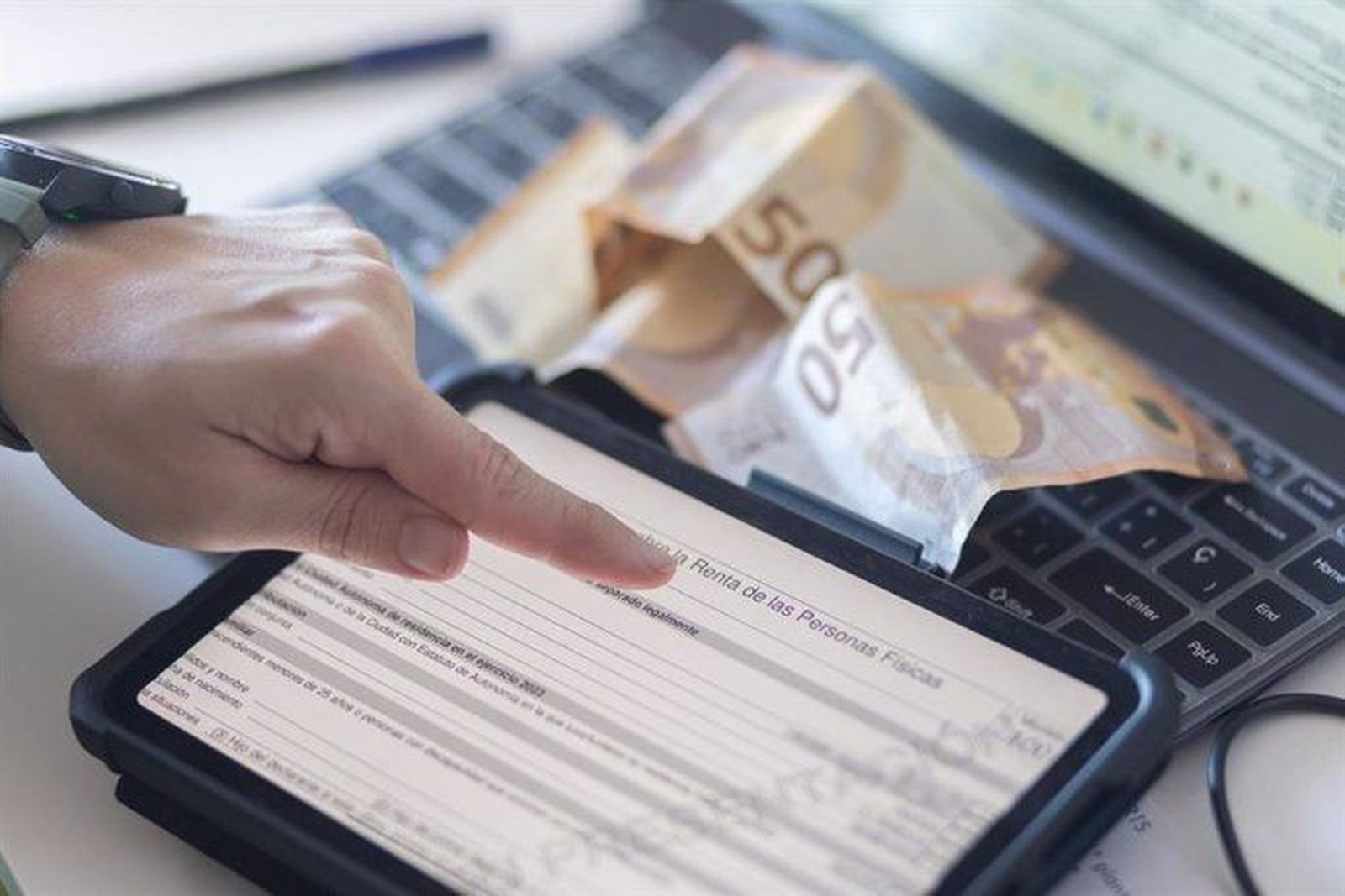 Los contribuyentes ya pueden acceder a su borrador de la Renta 2024: así puedes consultarlo