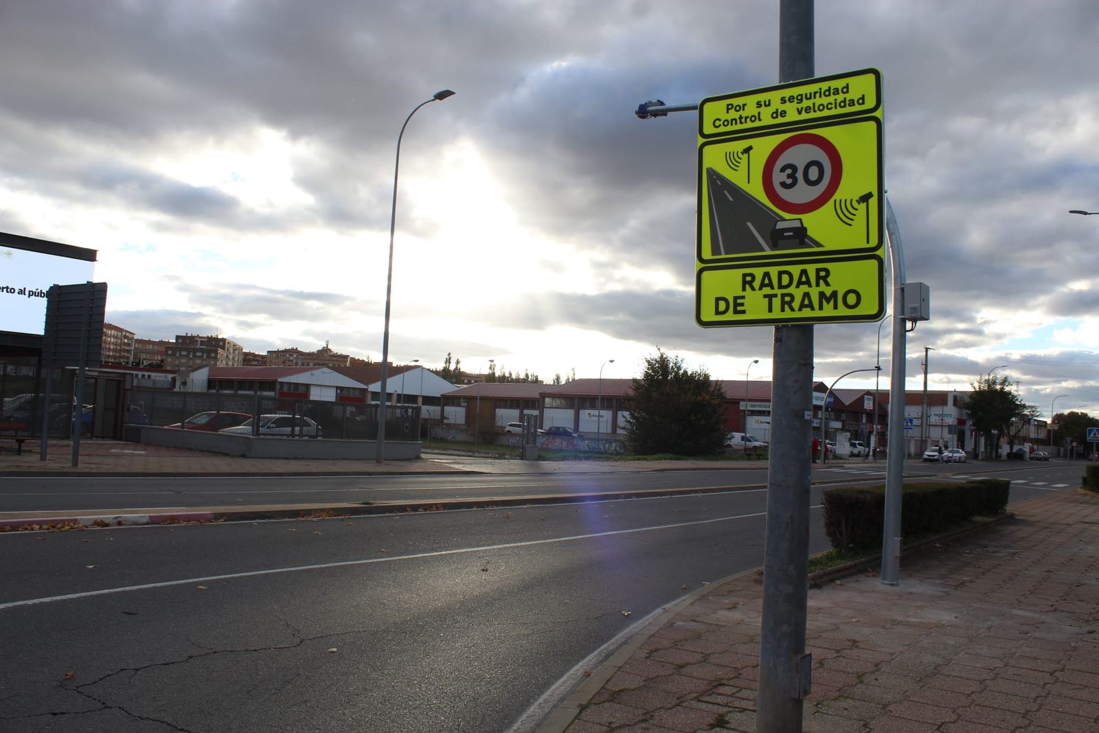 Radar de tramo en la avenida de Lasalle
