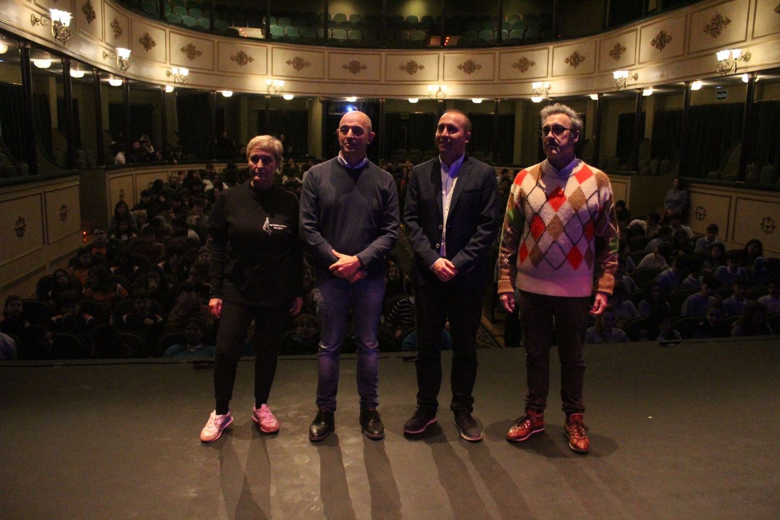 El concejal de Educación, Luis Sánchez, asiste al concierto didáctico para escolares, dedicado a Tomás Bretón.