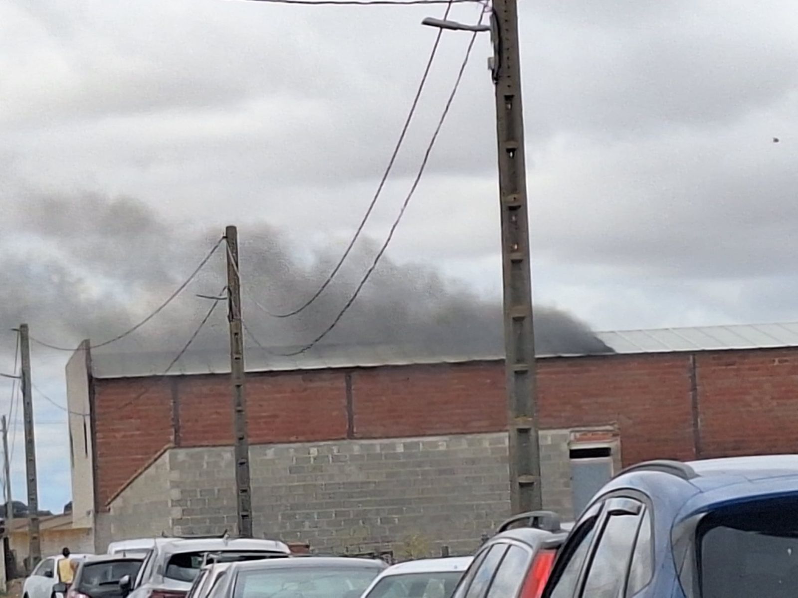 Alarma en Garcihernández por el incendio de una nave