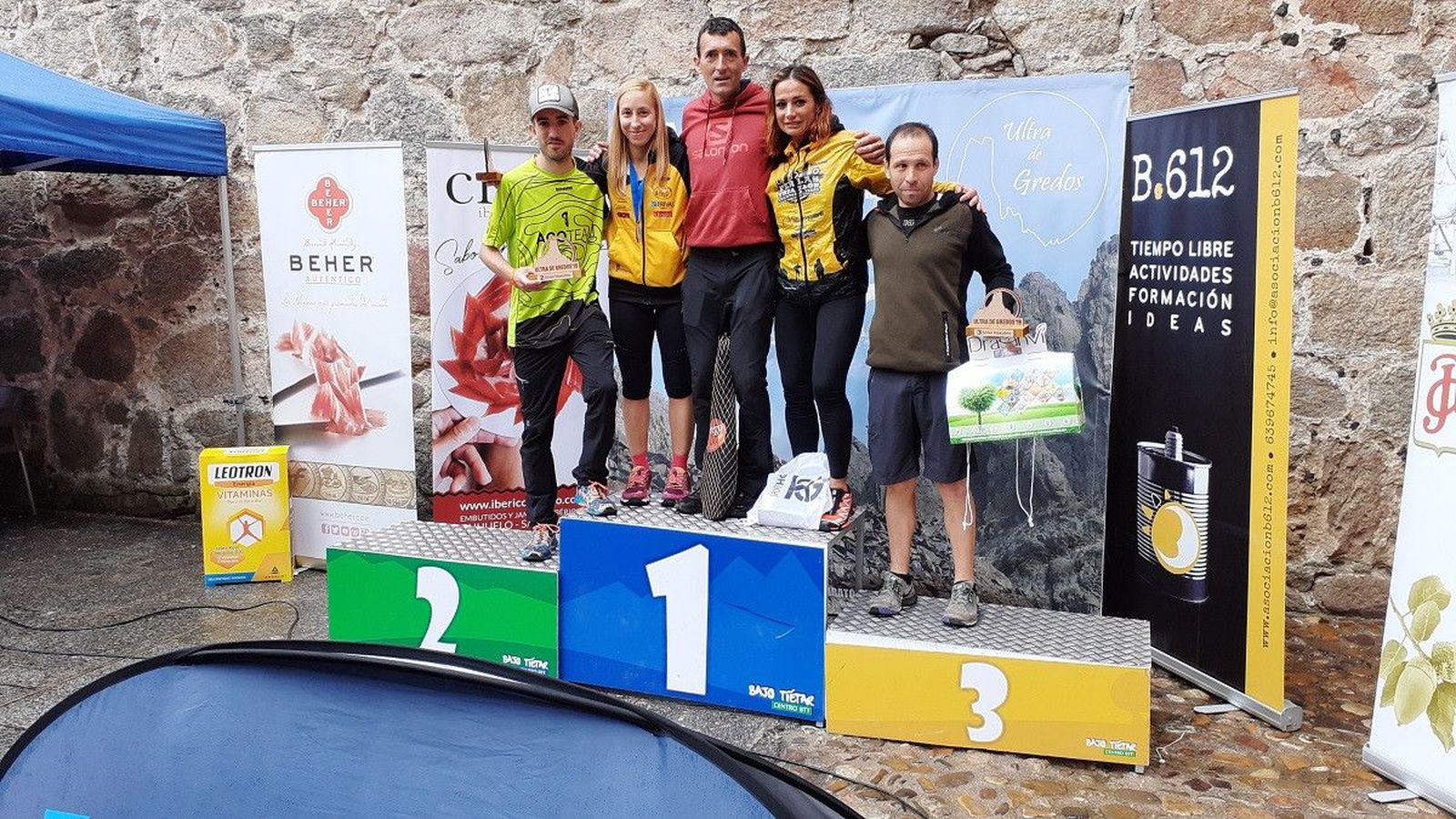 Podio Ultra masculino y femenino