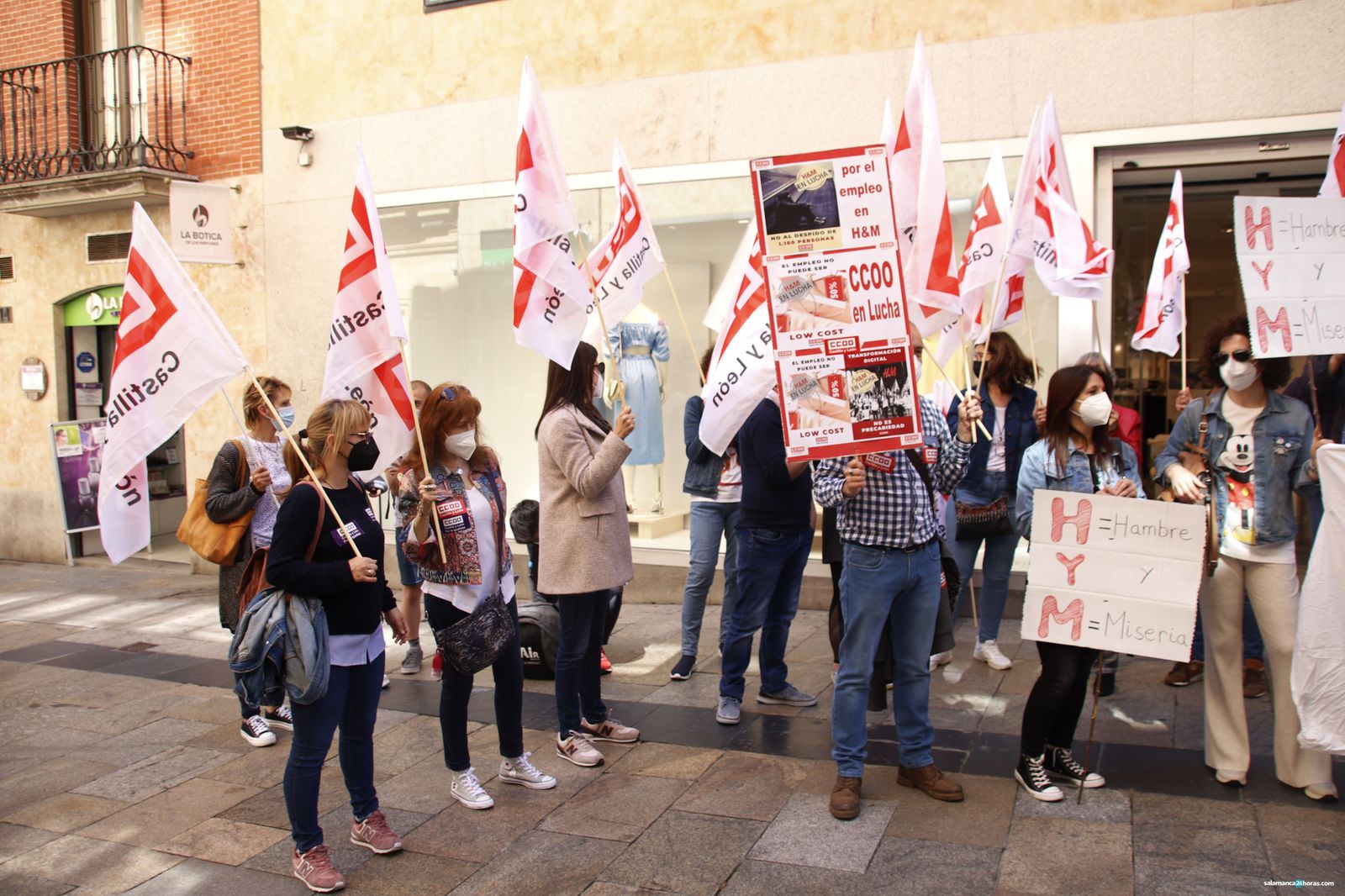 CONCENTRACIÓN DE UGT Y CCOO POR EL ERTE DE H&M