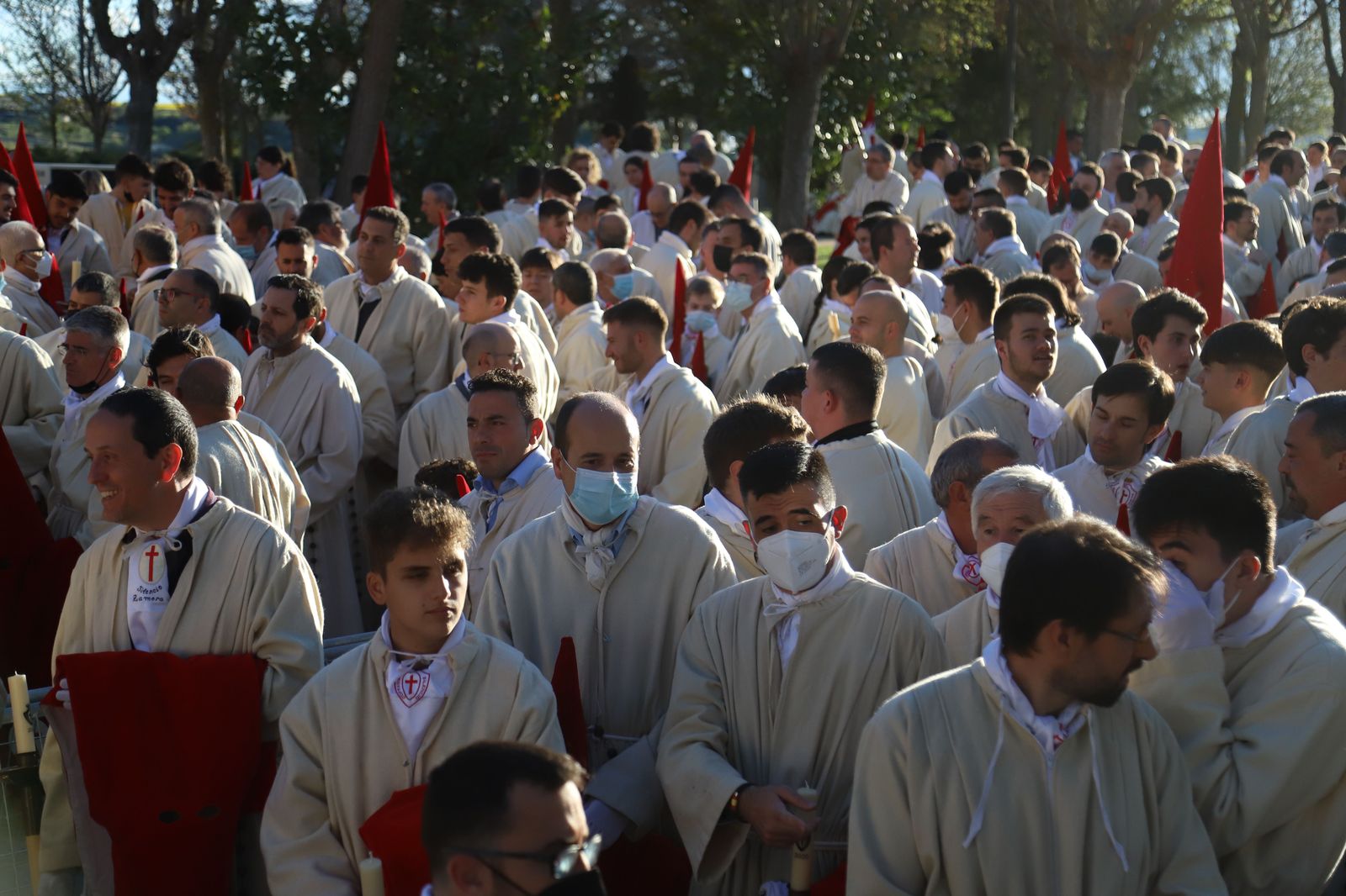 procesion-de-la-cofradia-del-silencio-foto-maria-lorenzo-4