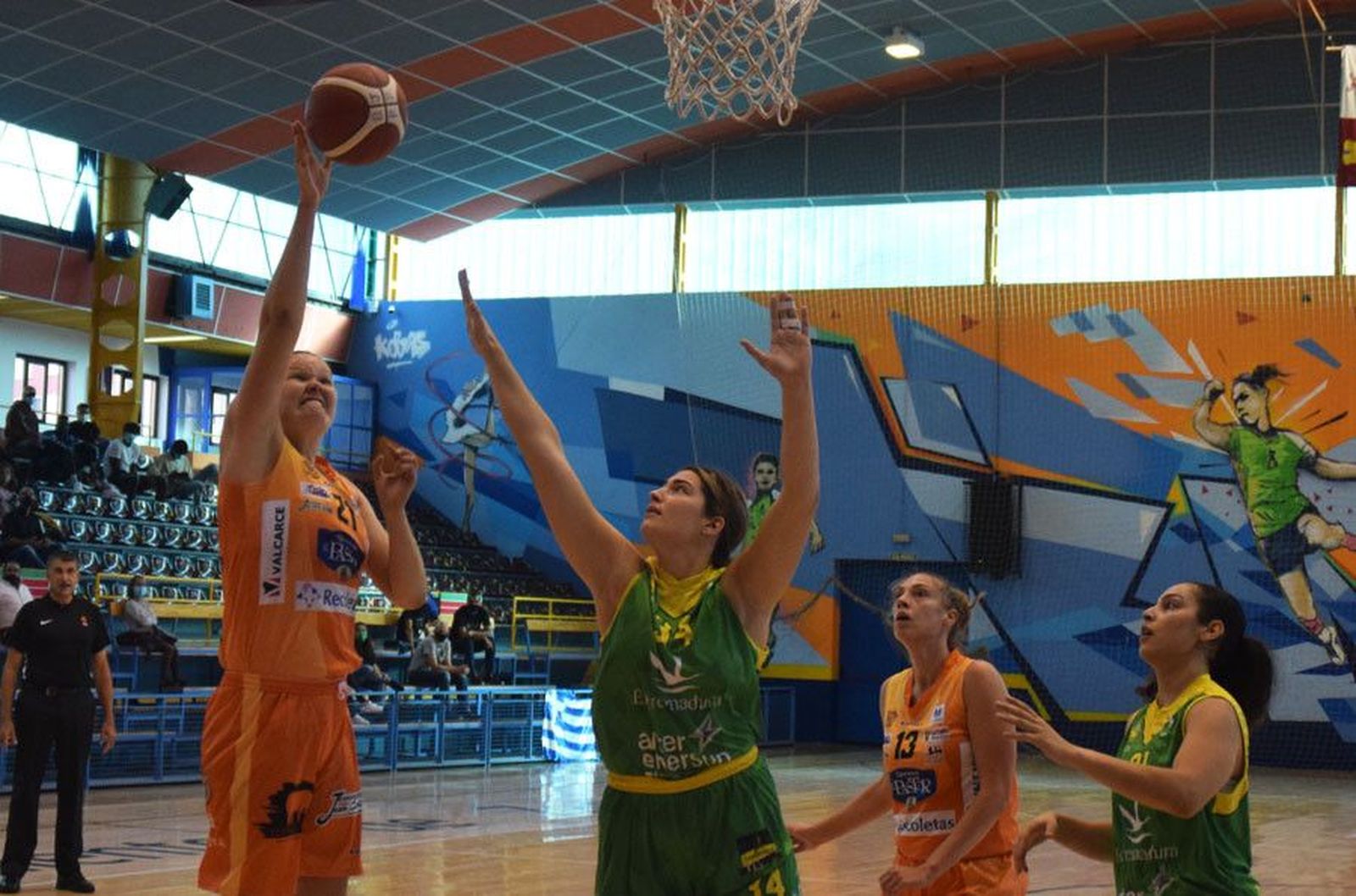 Wolf zamarat caceres