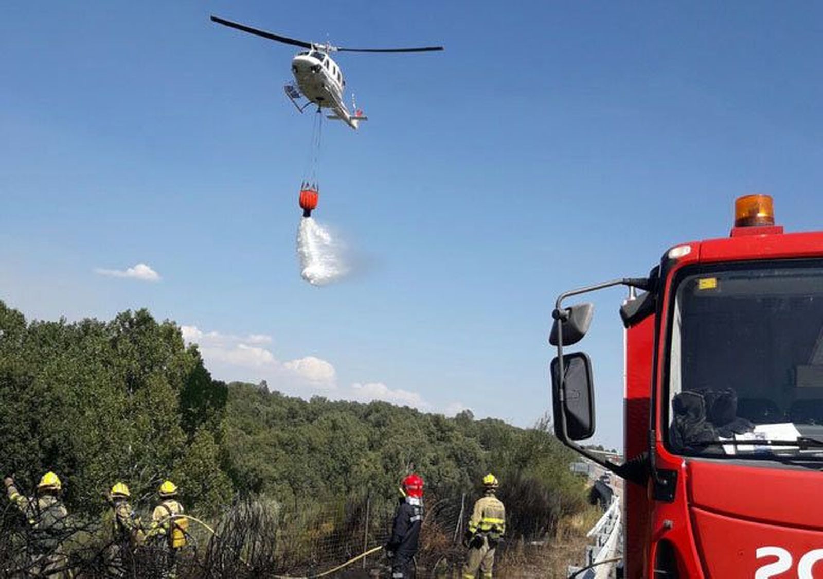 Los medios de extinción trabajaban en las últimas horas en nueve incendios en la provincia
