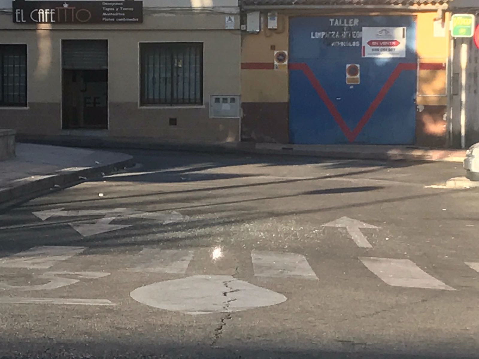 Persecución y tiroteo entre tres coches durante la madrugada en Villamayor
