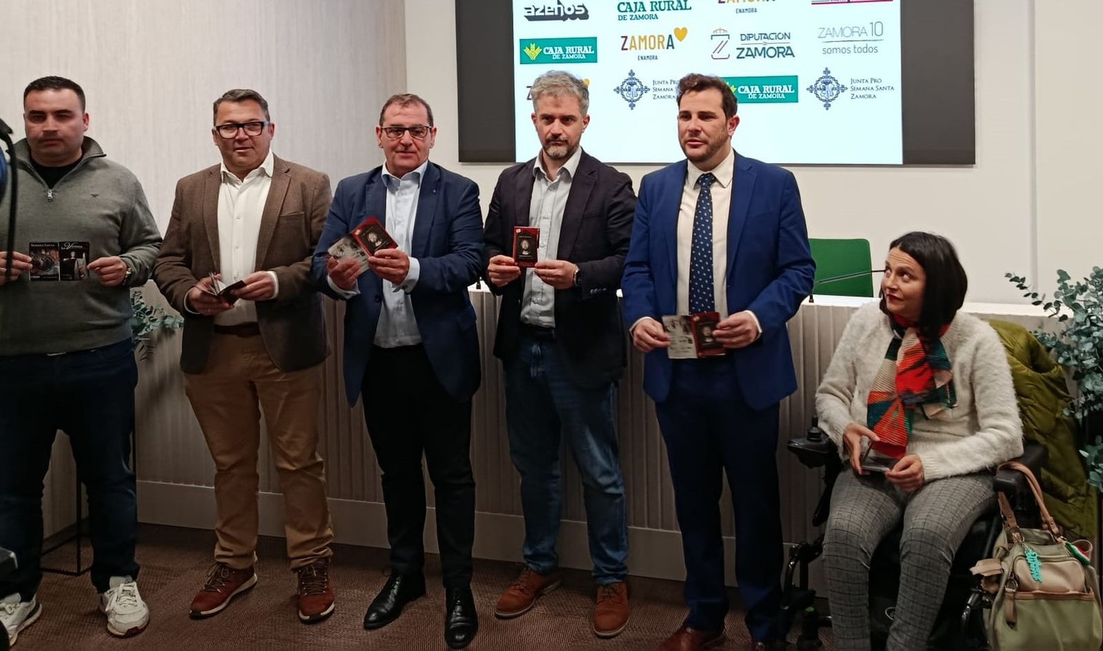 La Semana Santa de Zamora ya está en la calle: 30.000 itinerarios de mano