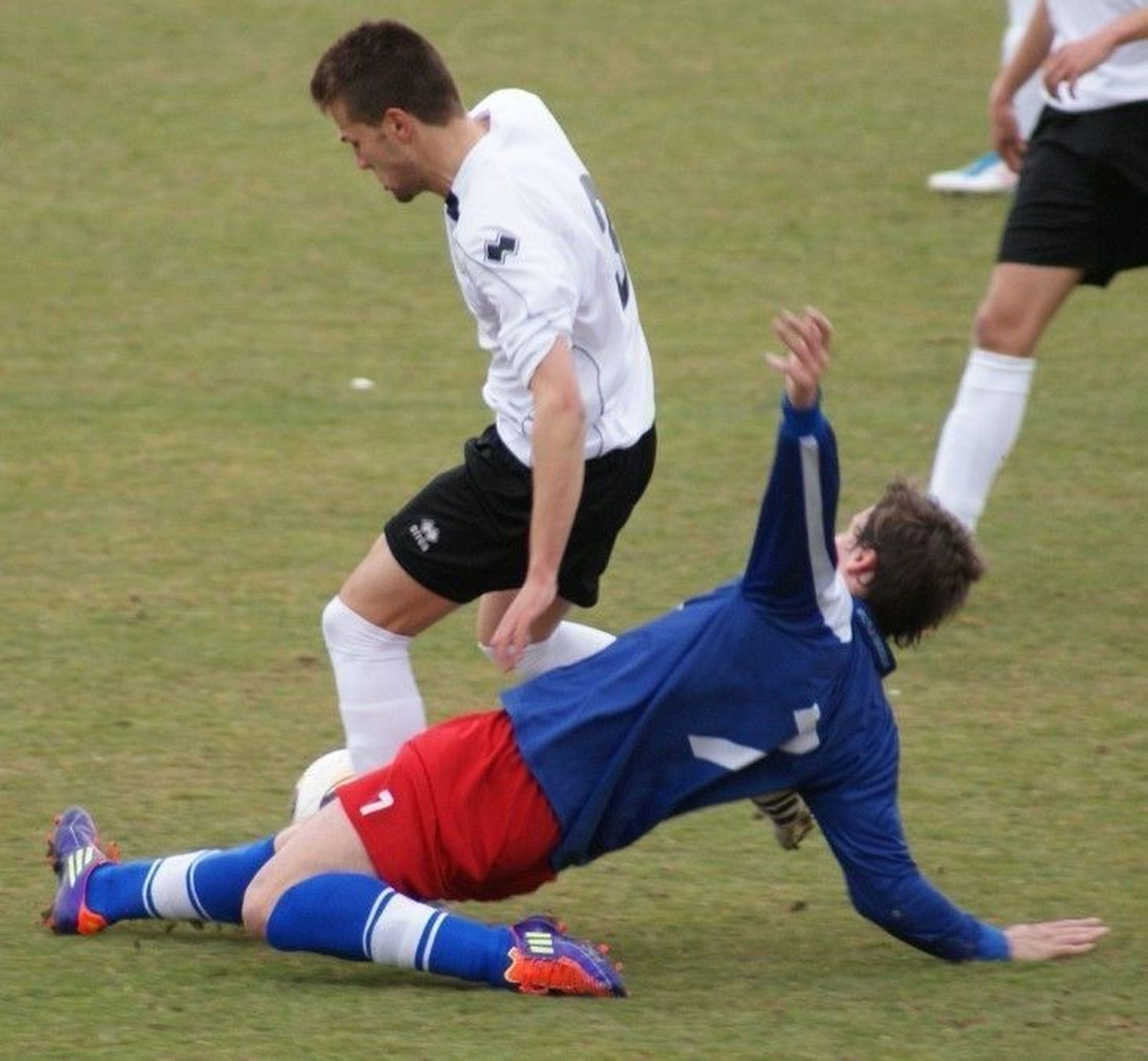El Salmantino sucumbe ante un ordenado Tordesillas (1-2)
