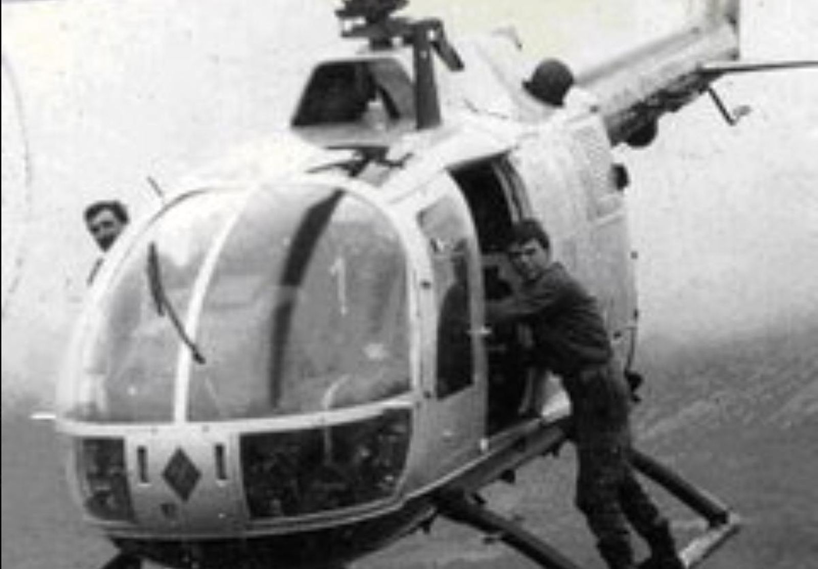 Helicóptero de la Unidad Antiterrorista Rural