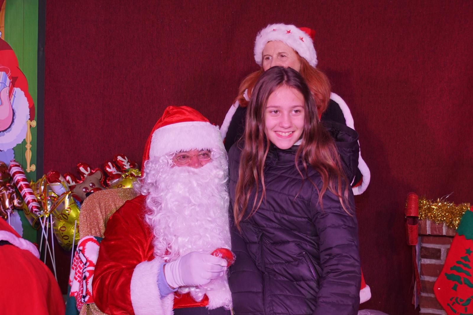 El Encinar recibe la visita de Papa Noel