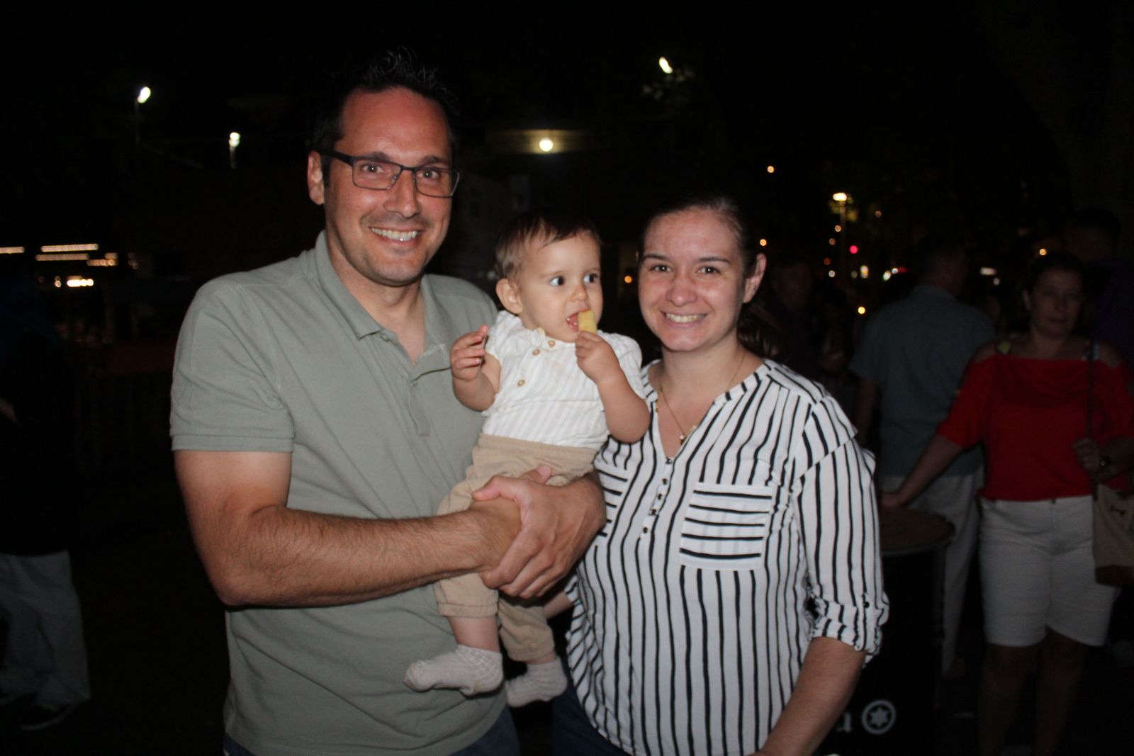 Ambiente en la Feria de Día en la tarde de este lunes