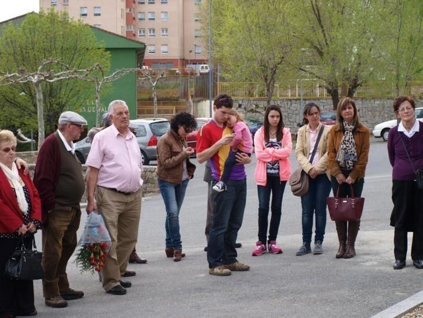PSOE e IU celebran sendas conmemoraciones durante el Día de la República
