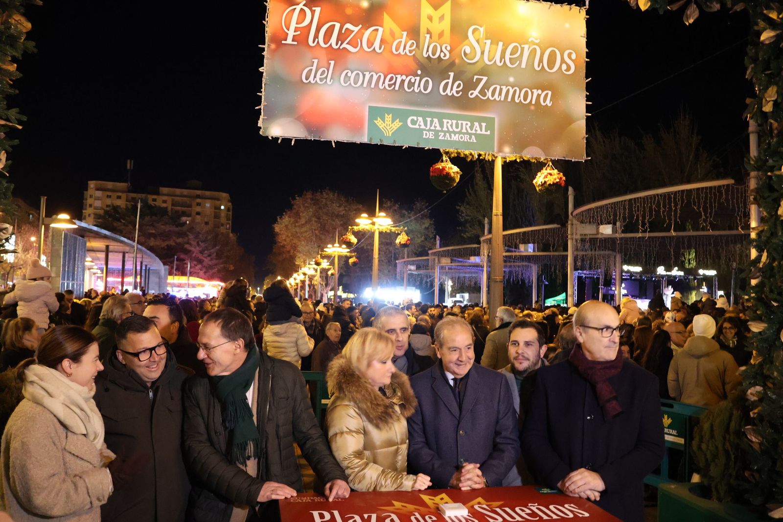 Encendido de la Plaza de los Sueños 2025 (6).JPG