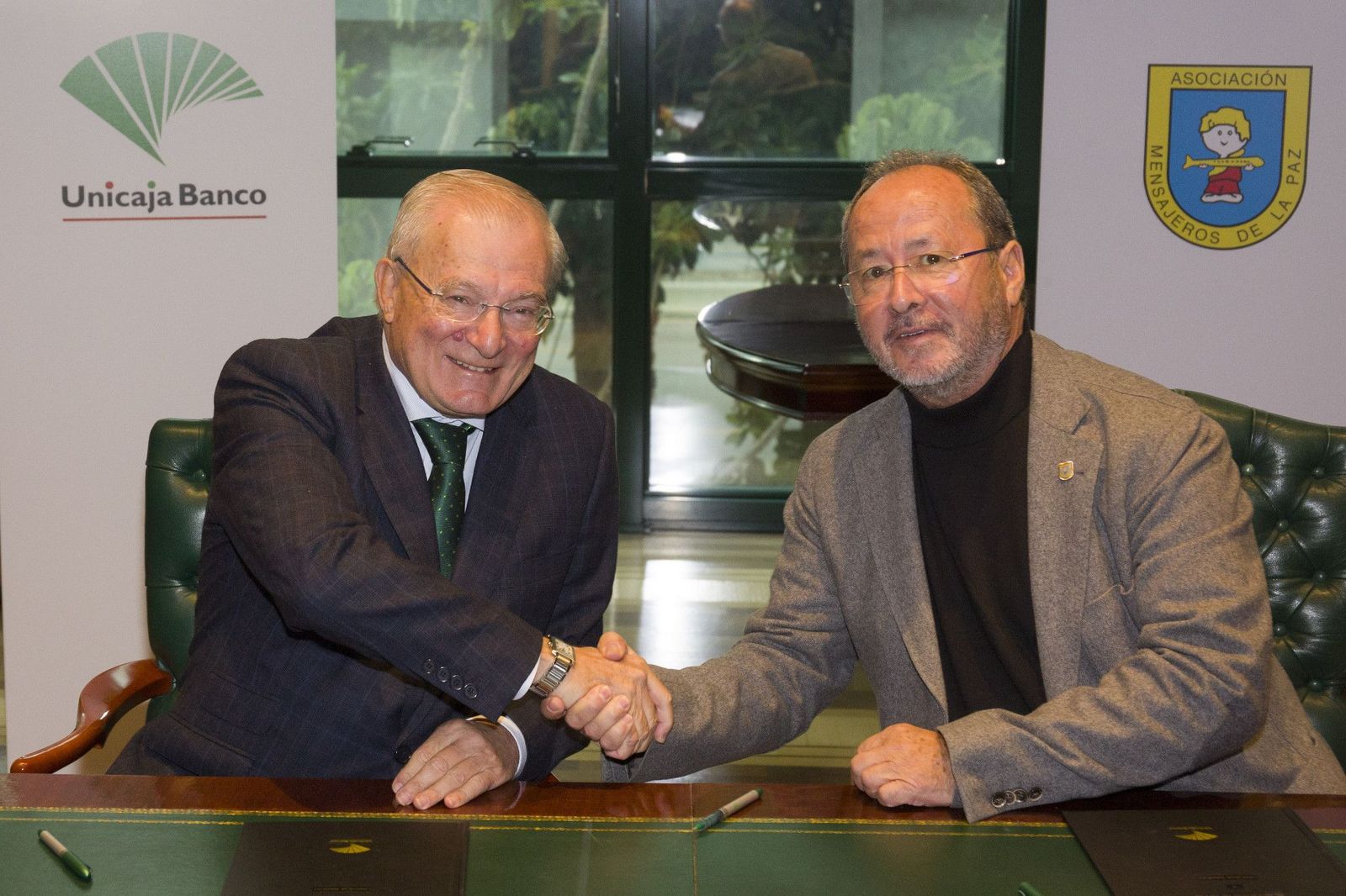 Unicaja Banco Mensajeros de la Paz 1