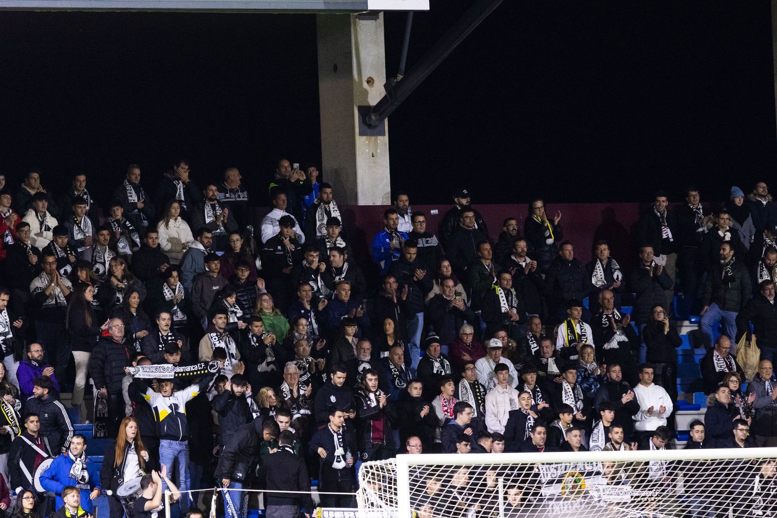 Partido entre Unionistas y Pontevedra en el Reina Sofía
