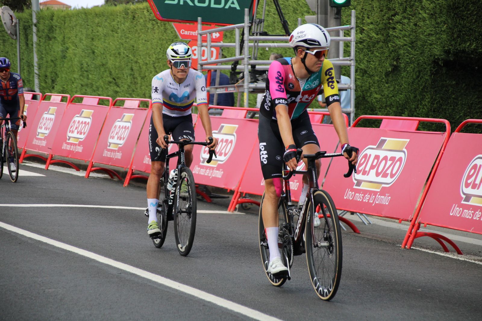 La Vuelta llega a Guijuelo y Philipsen se lleva el esprint