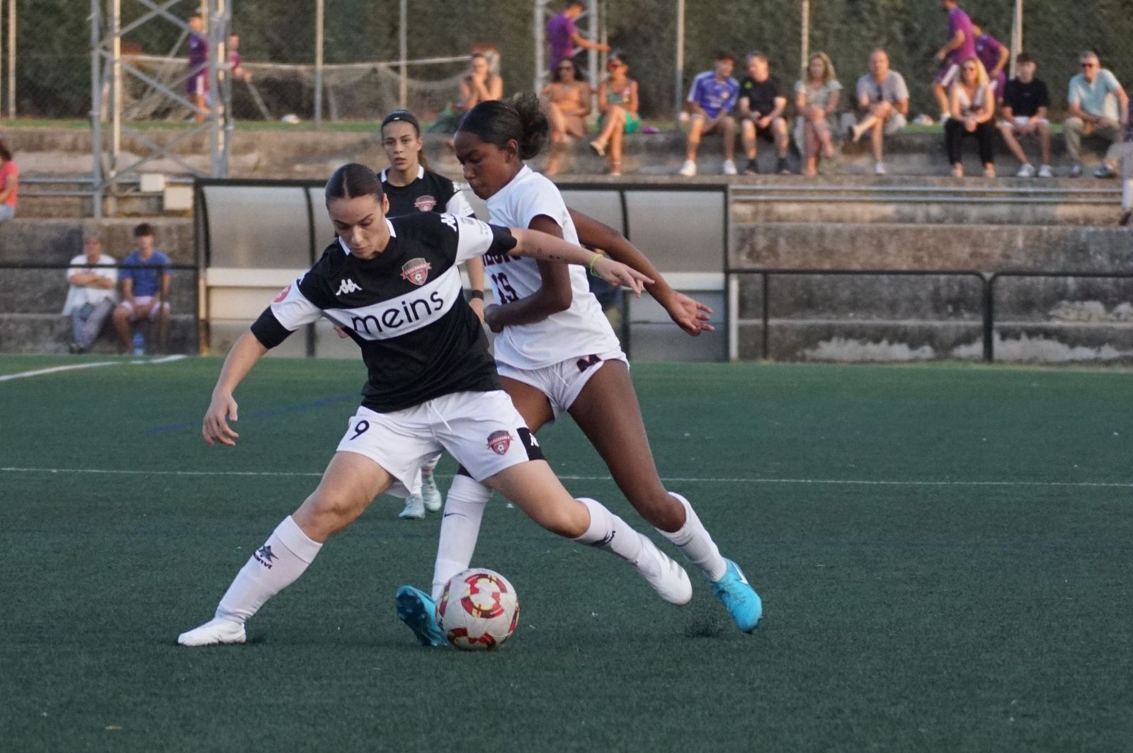 partido-amistoso-salamanca-futbol-femenino-y-milton-academy-foto-juanes-20