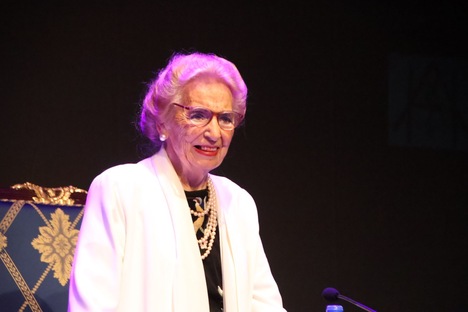 Salamanca rinde homenaje a Pilar Fernández Labrador