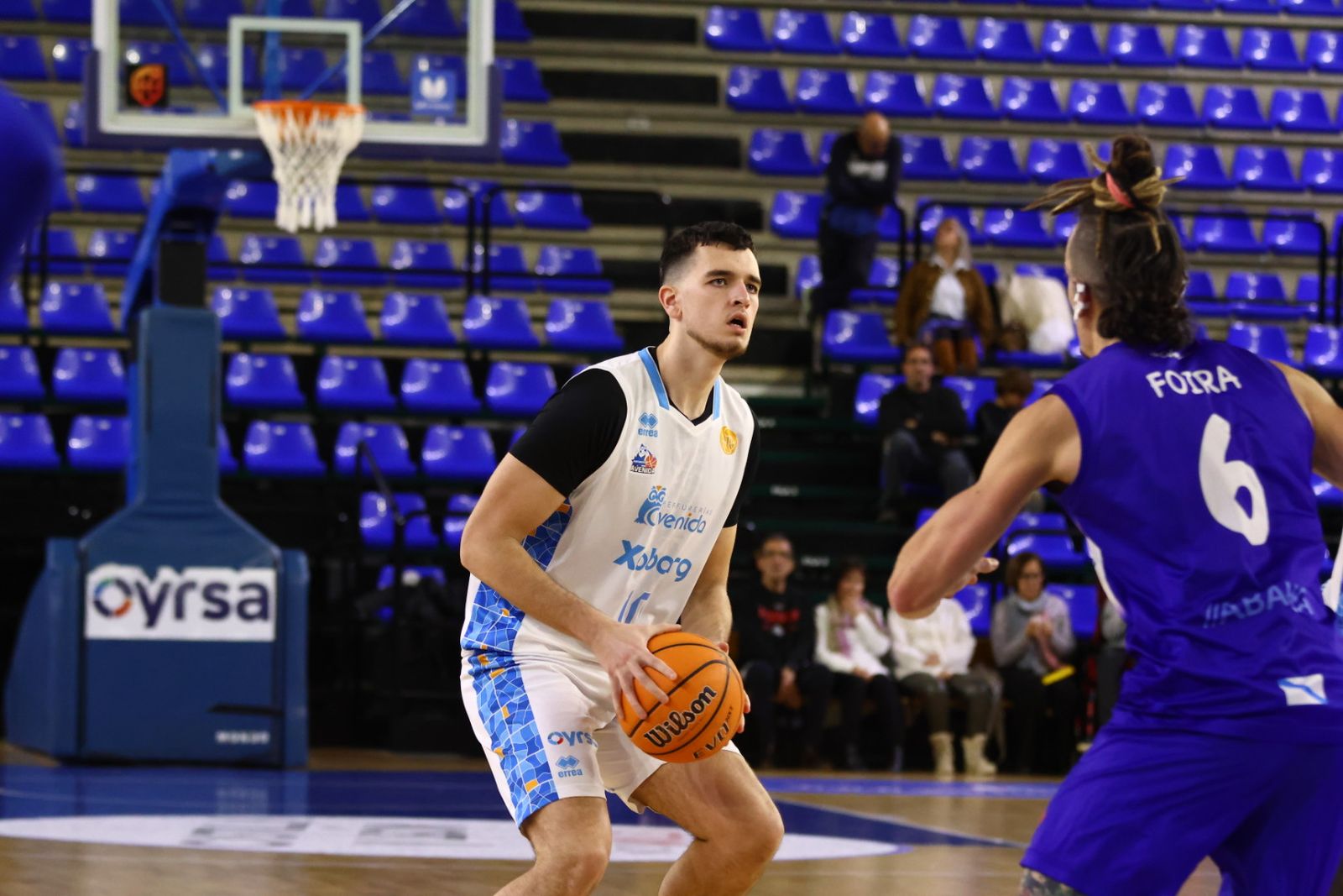 Perfumerías Avenida - CB Rosalía