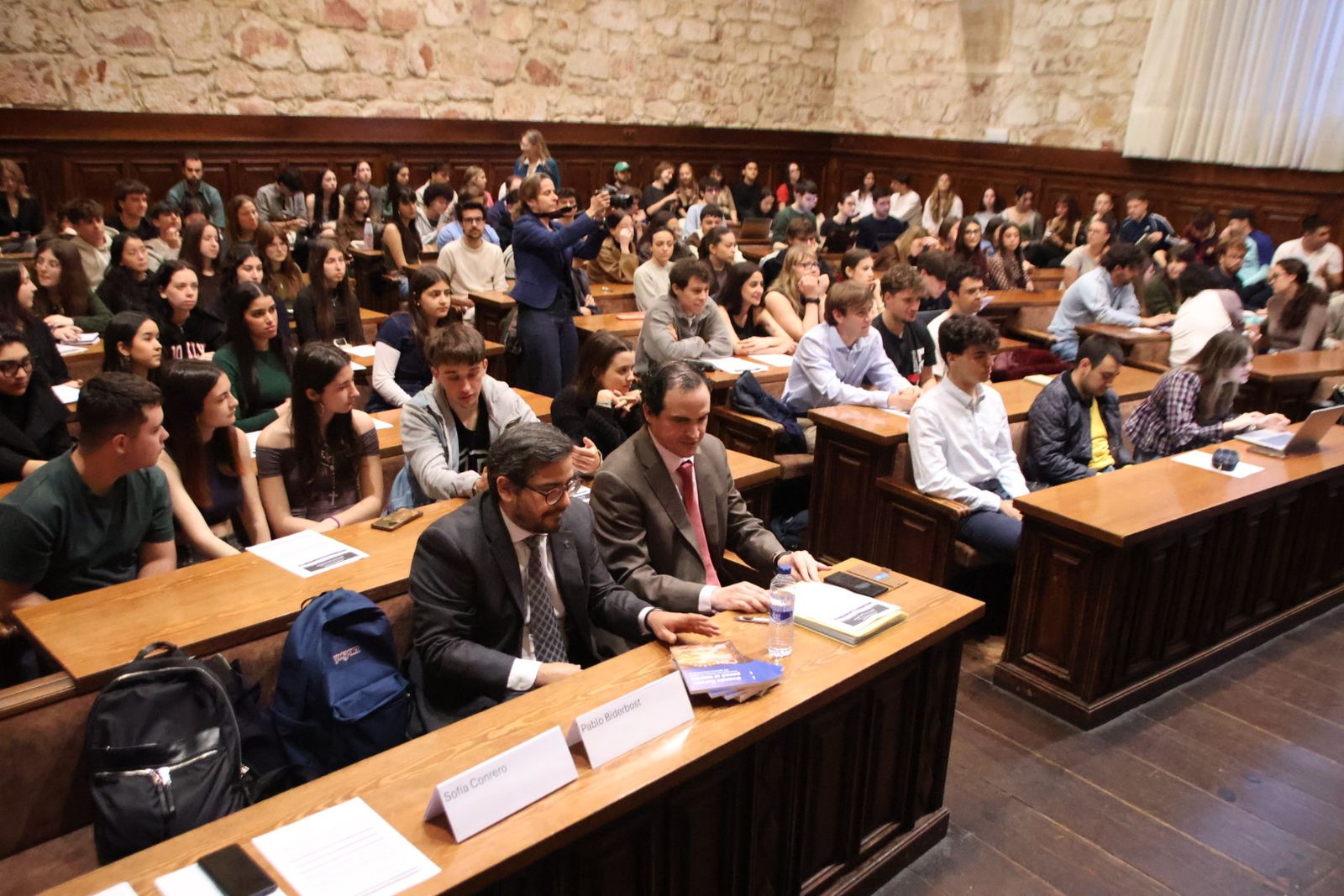 ASELUS entrega distinción al eurodiputado Antonio López-Istúriz White