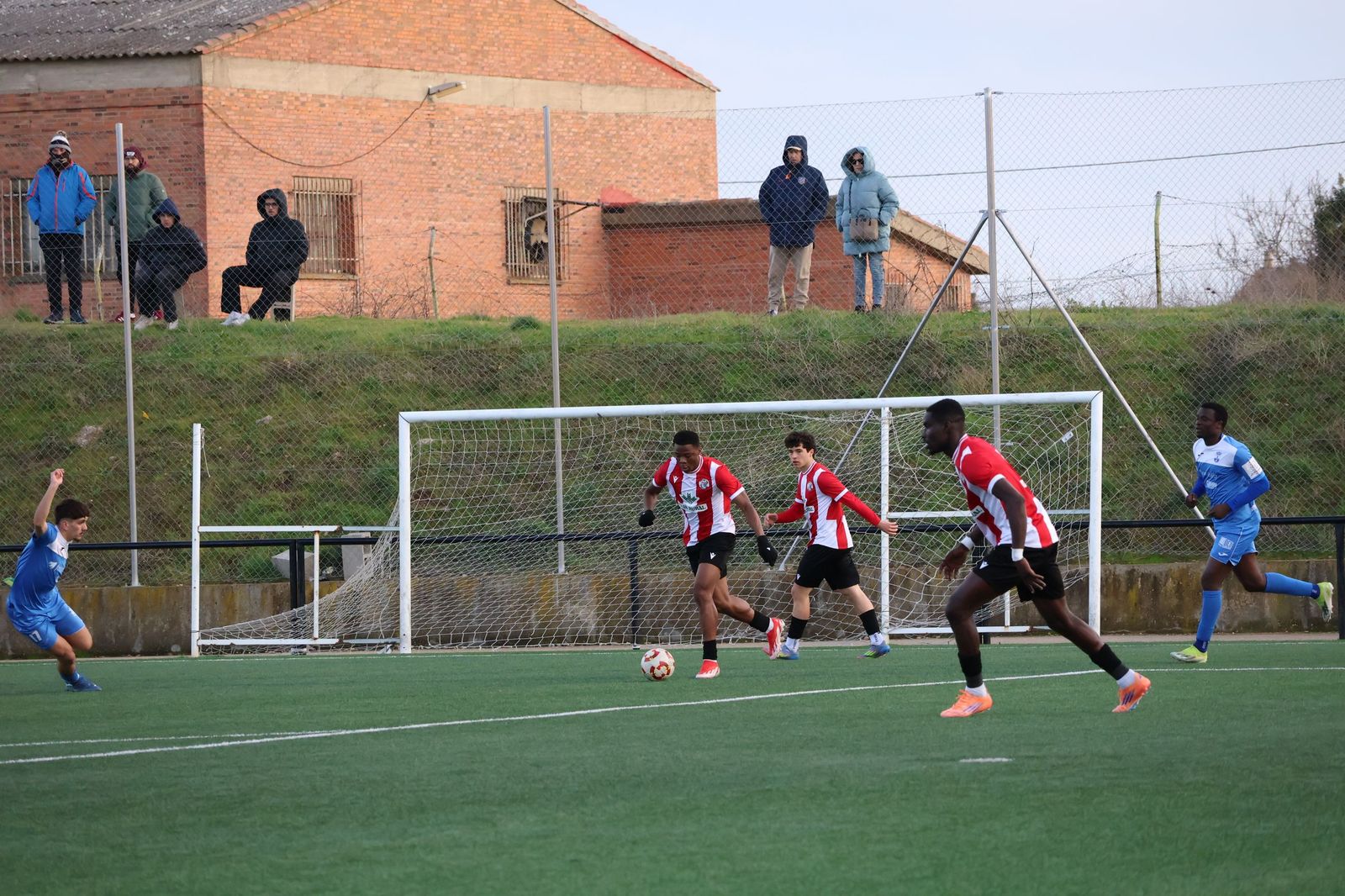 Empate del Zamora CF B ante CDF Cubillos