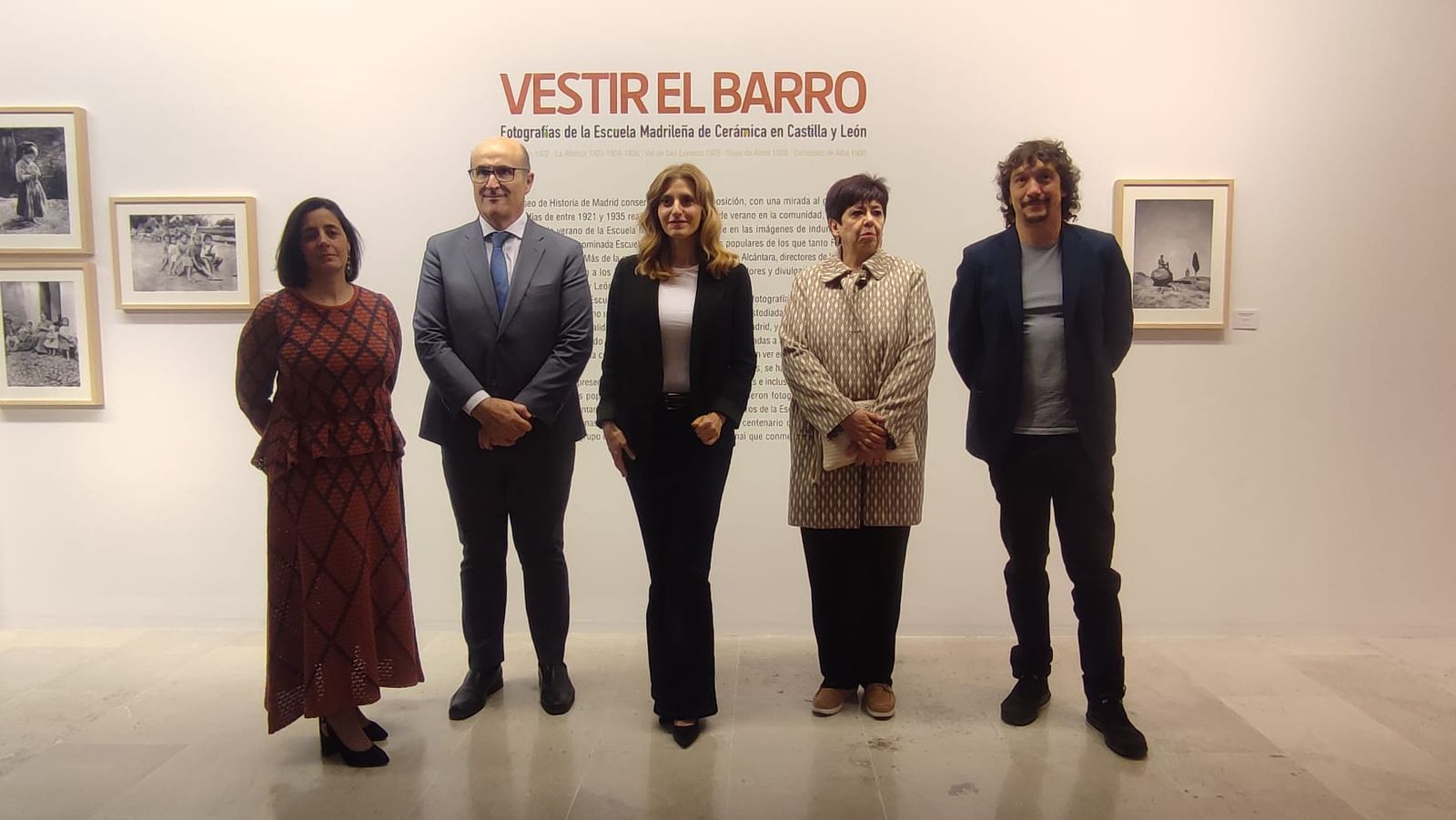 Inauguración de la exposición 'Vestir el barro'