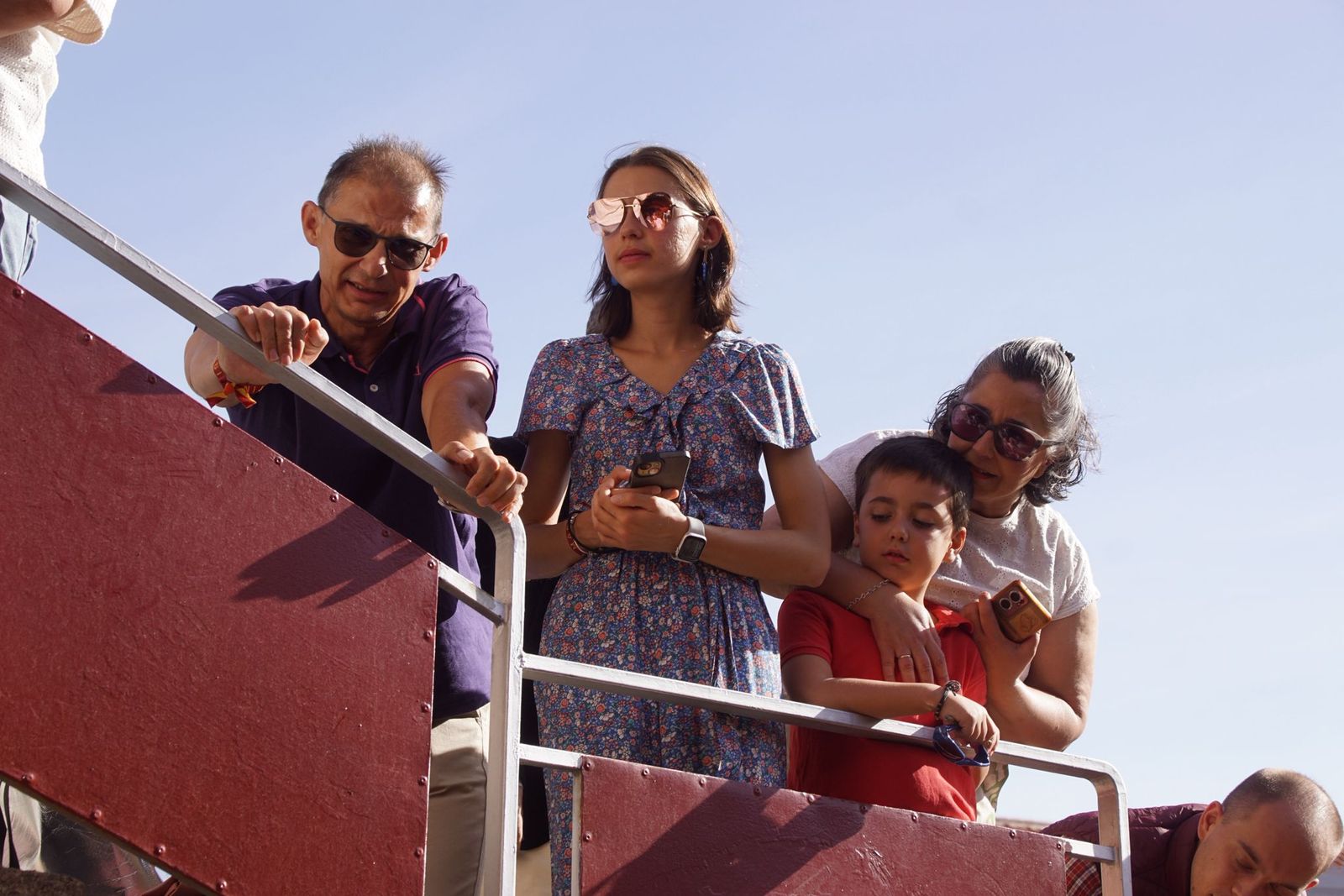 Así se ha vivido la primera corrida de la feria 2025 en La Glorieta: imágenes del ambiente en los tendidos y en el patio de cuadrillas