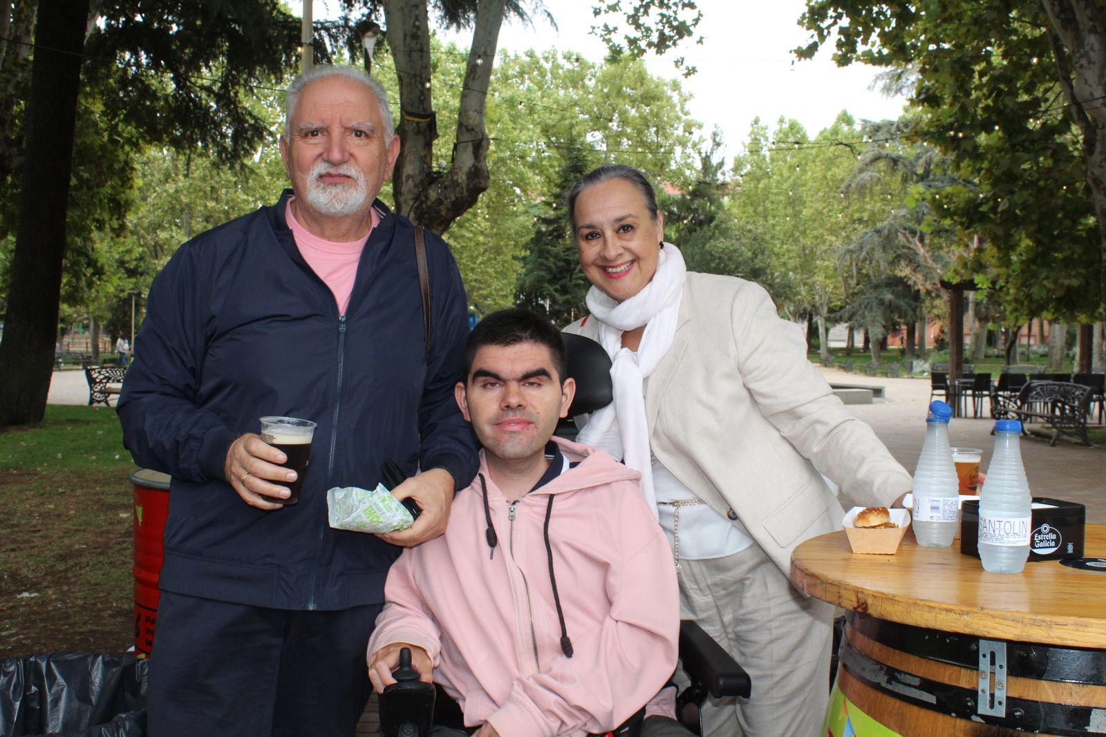 Ambiente en la Feria de Día en el mediodía de este miercoles