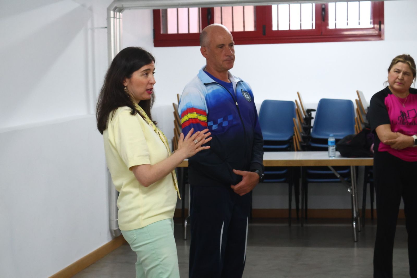 Primer taller de autodefensa en el Centro de Participación Luis Vives