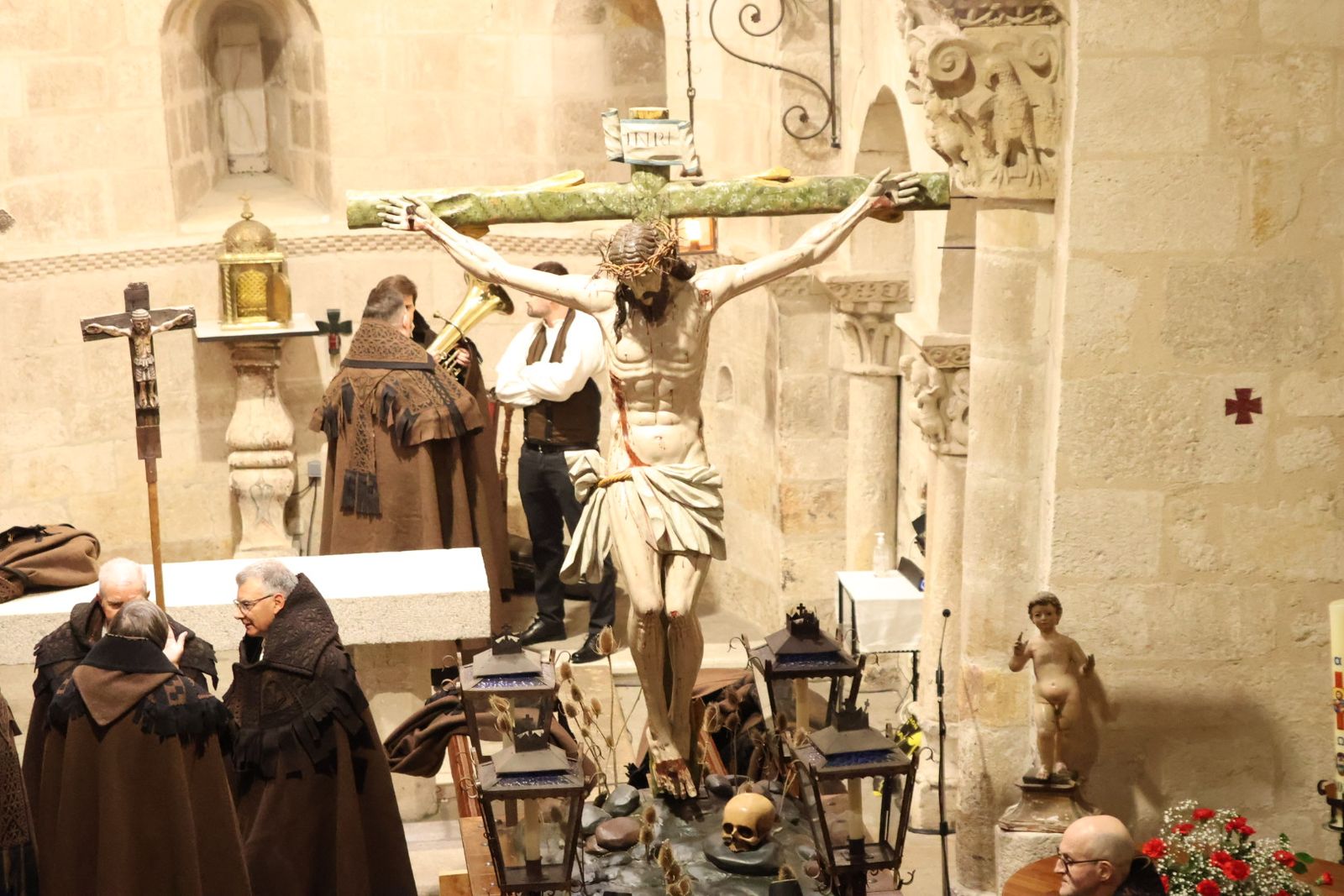 GALERÍA | Revive en imágenes la procesión de las Capas Pardas