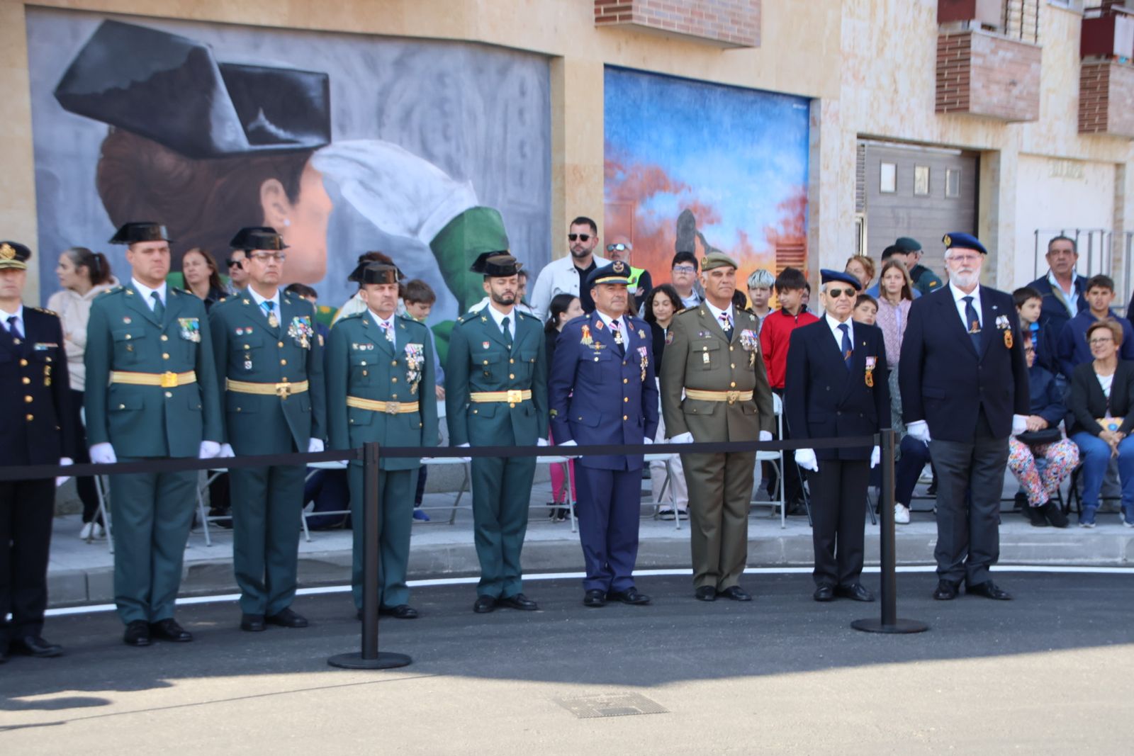 Inauguración glorieta a la Guardia Civil en Villares de la Reina