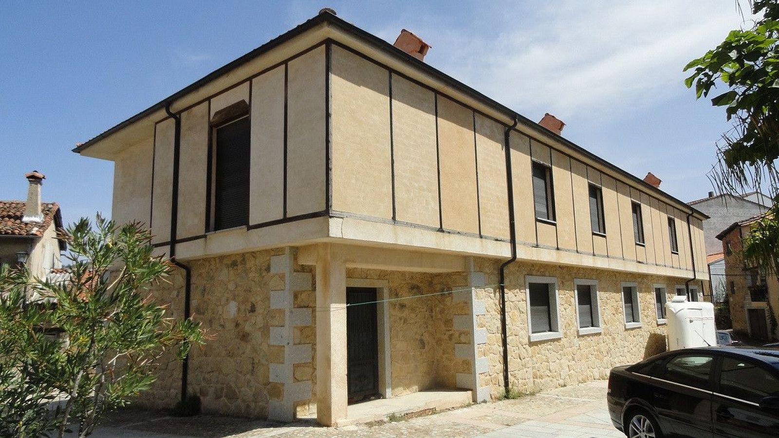 FOTO ACCESO PRINCIPAL