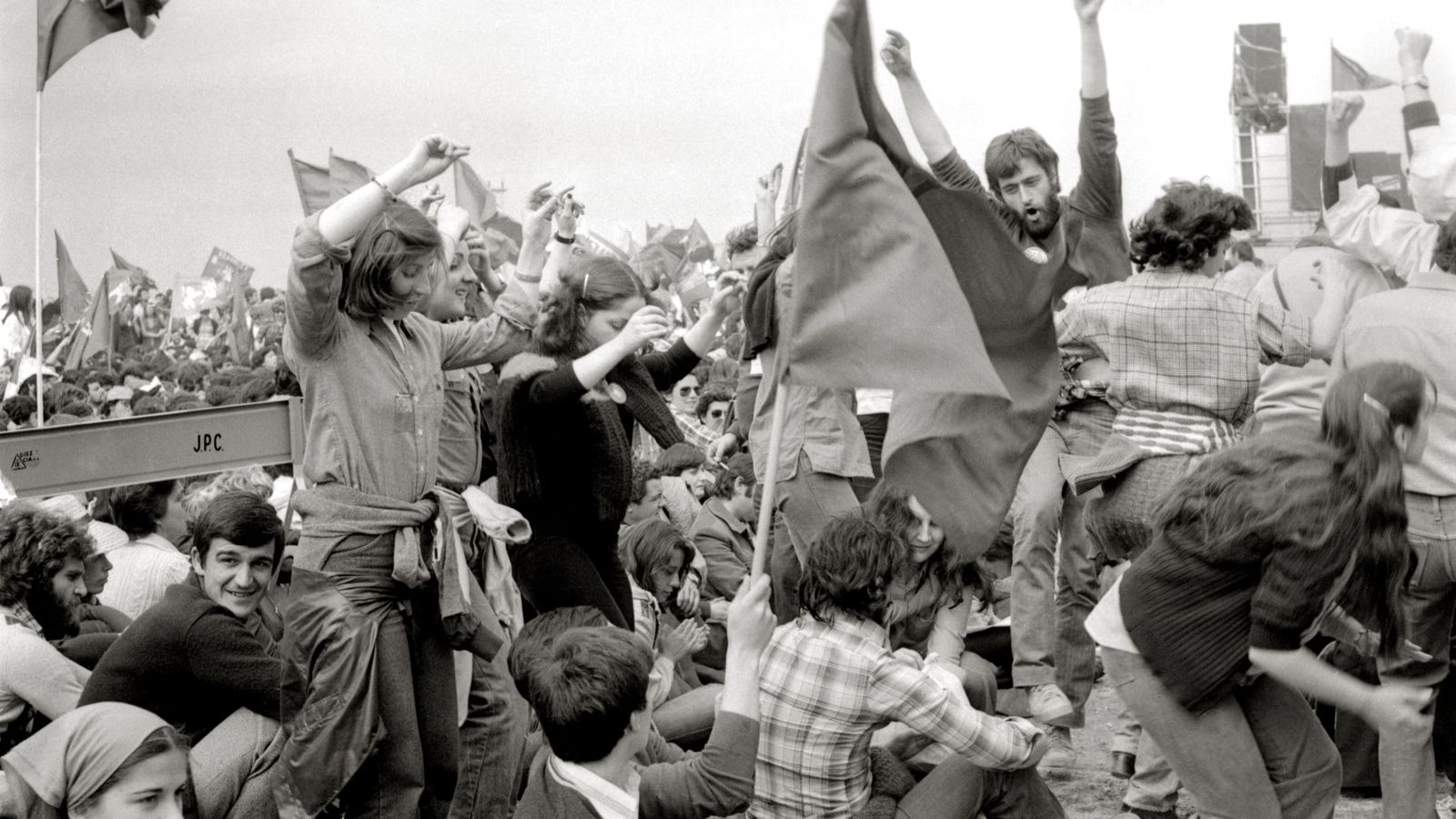 Miles de personas acudieron a la campa de Villalar el 23 de abril de 1978