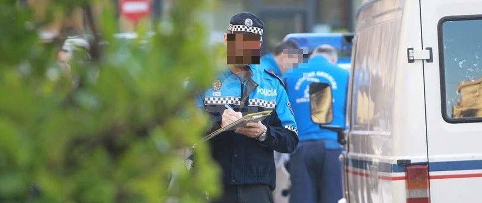 Detenidos un guía turístico y el conductor de autobús tras una alocada noche de fiesta