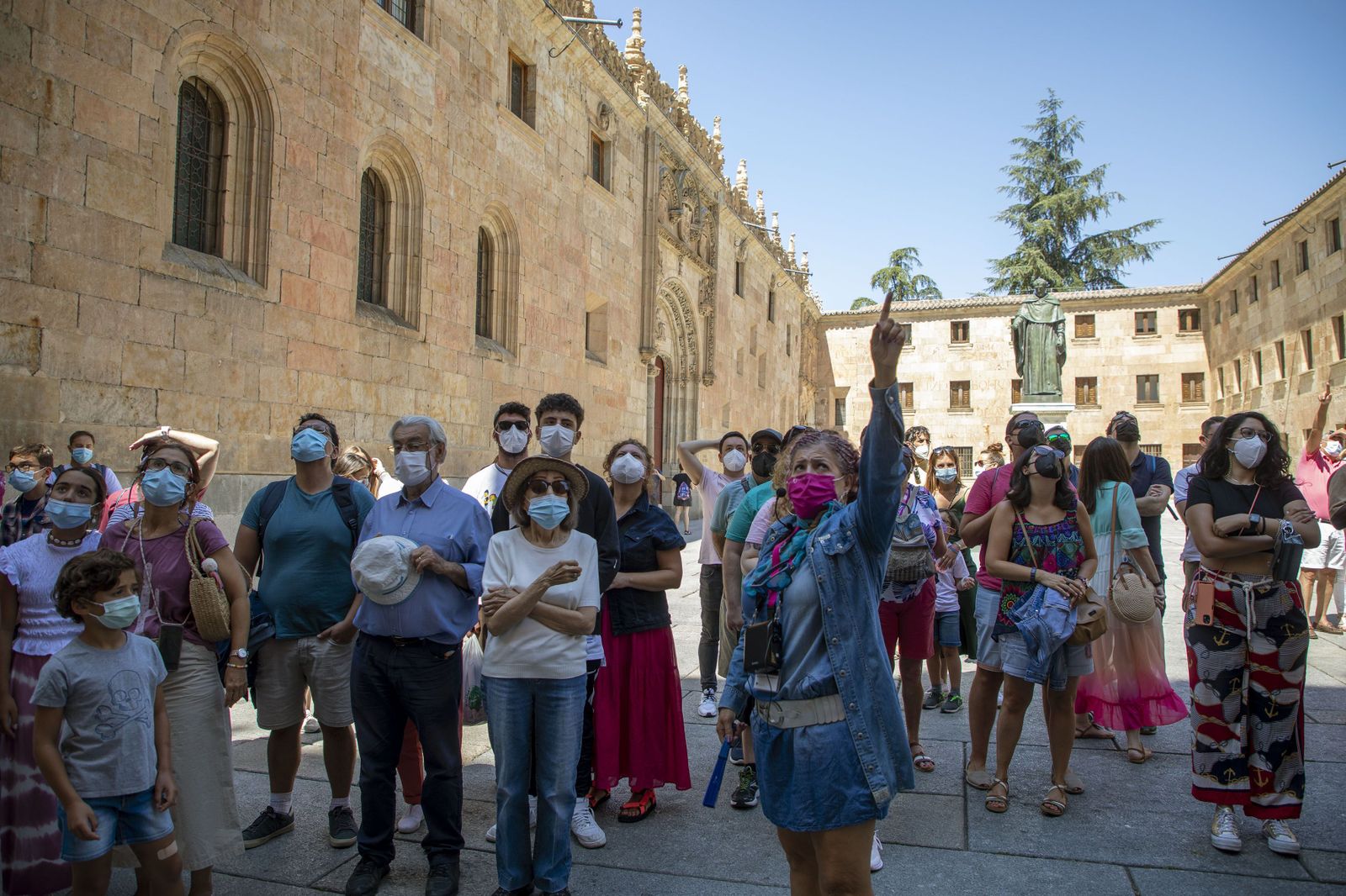 Turistas por las calles de Salamanca