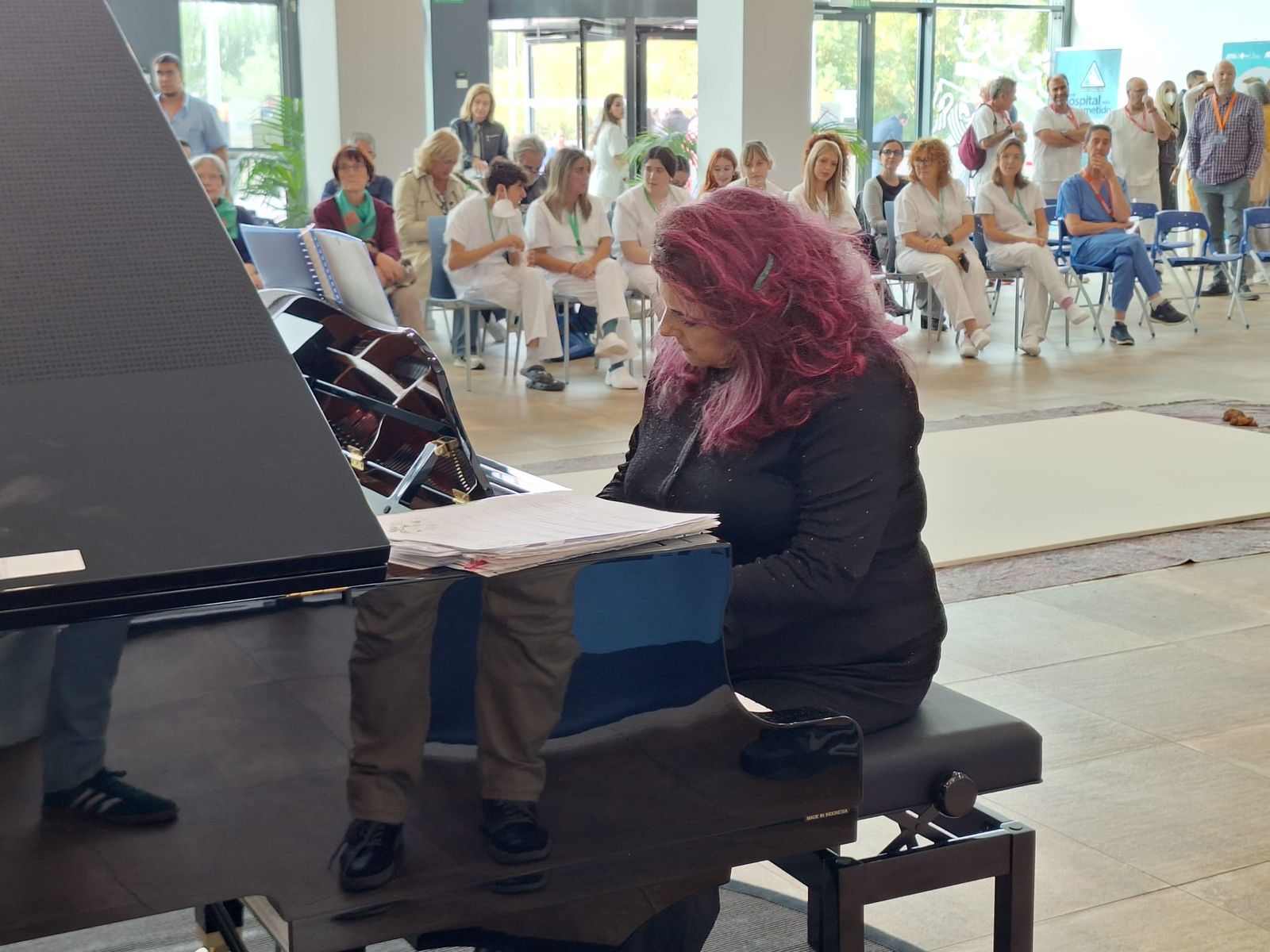 50º Aniversario del Hospital Clínico  Universitario con una intervención artística “Latidos  de barro” (33).jpeg