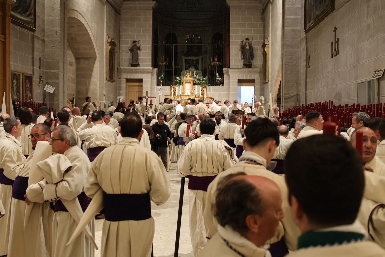 GALERÍA | Revive en imágenes la procesión de Jesús Yacente