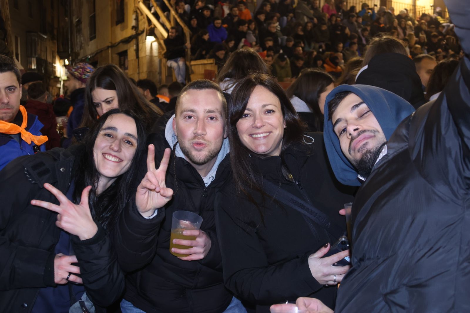 Los jóvenes vuelven a llenar las calles de Ciudad Rodrigo por el Carnaval del Toro