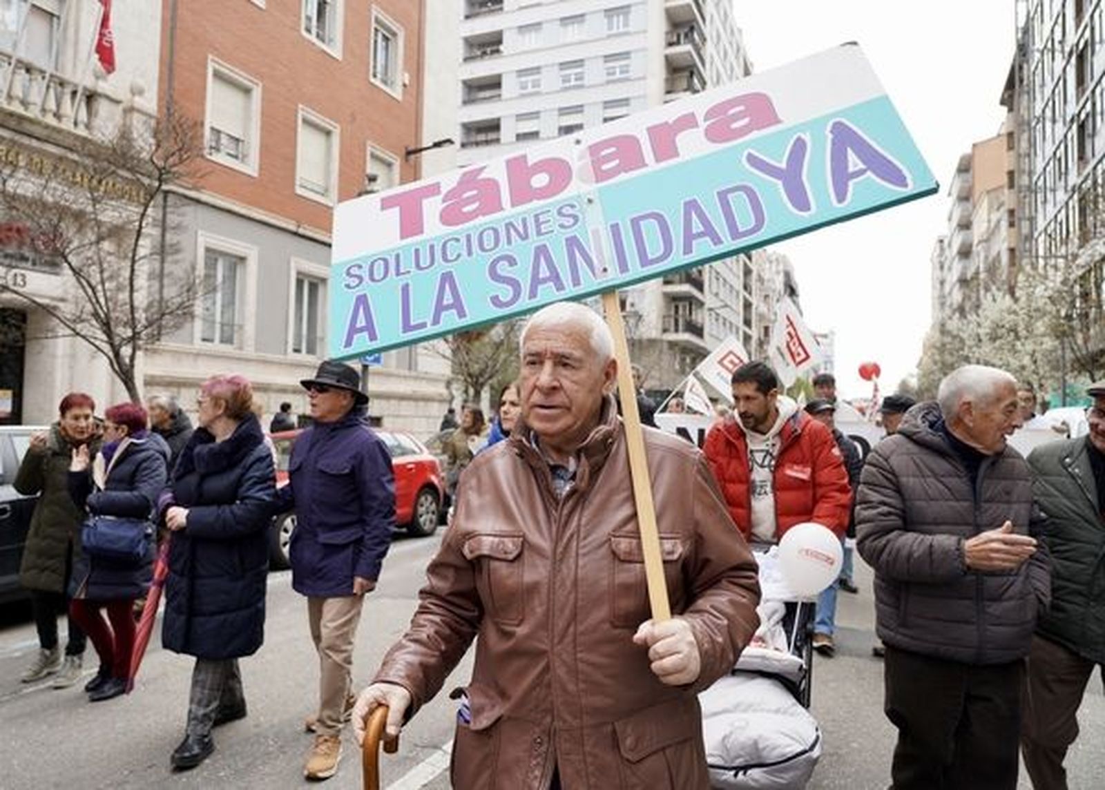 Manifestación en defensa de la sanidad pública en Valladolid convocada por UGT y CCOO. Leticia Pérez-ICAL