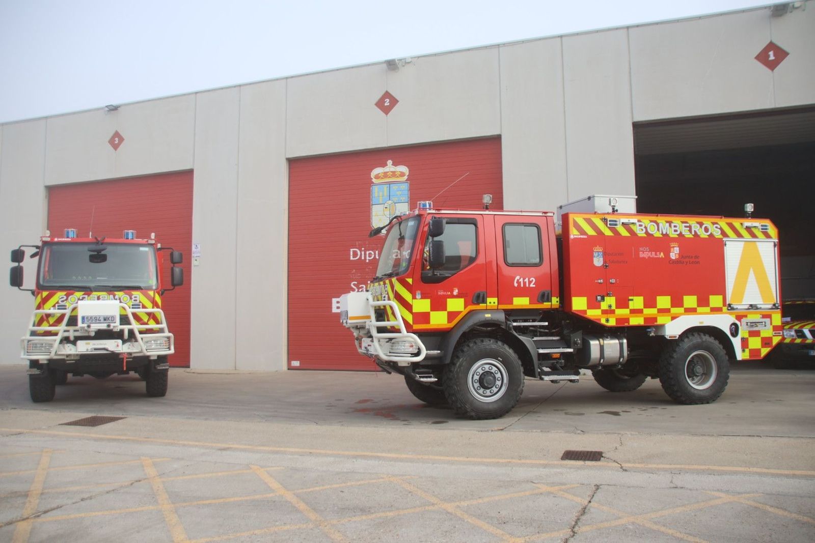 Presentación de dos camiones autobombas forestales para los Bomberos de la Diputación de Salamanca