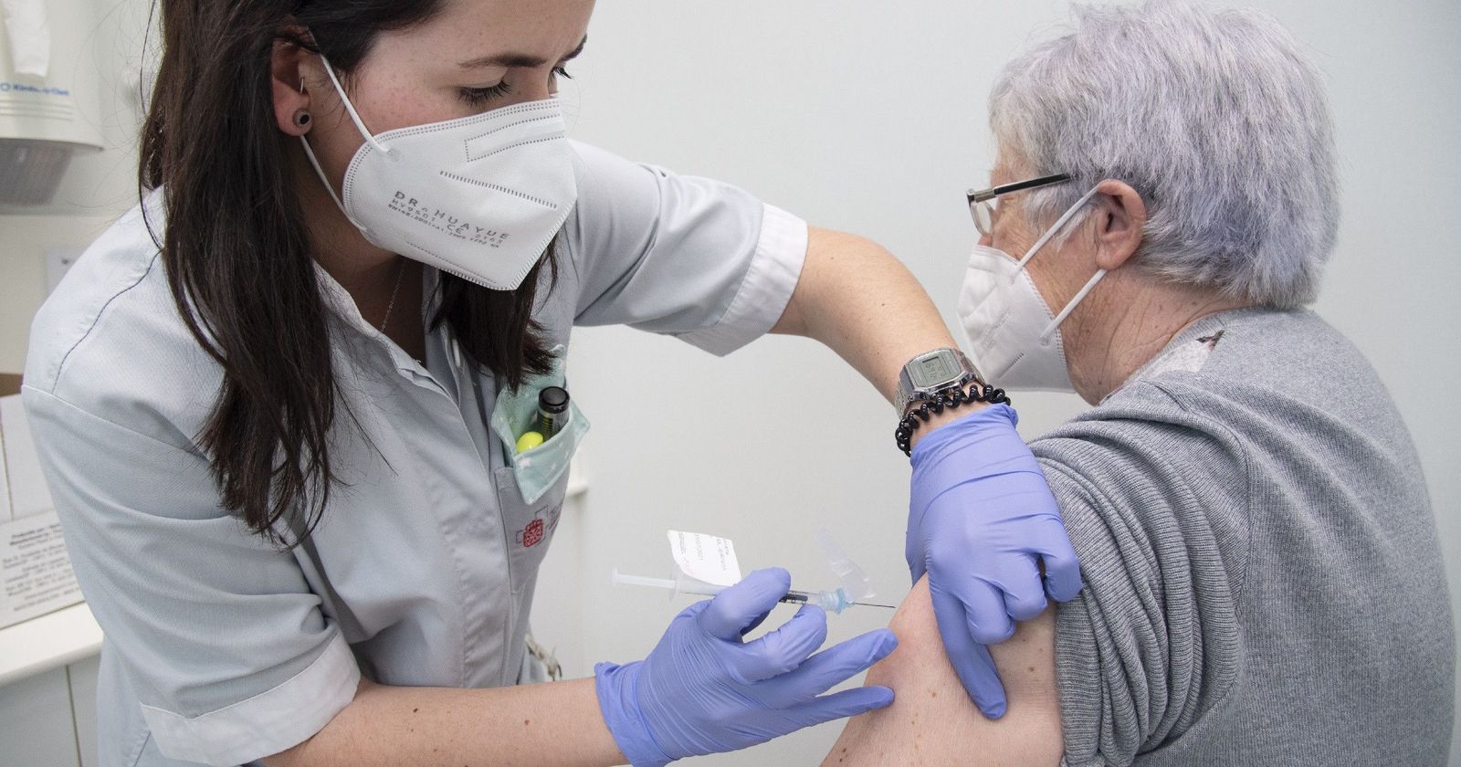 La dosis de refuerzo llega al 88,7% de los mayores de 70 años de Castilla y León y al 66,8% de los que tienen entre 60 y 69 años