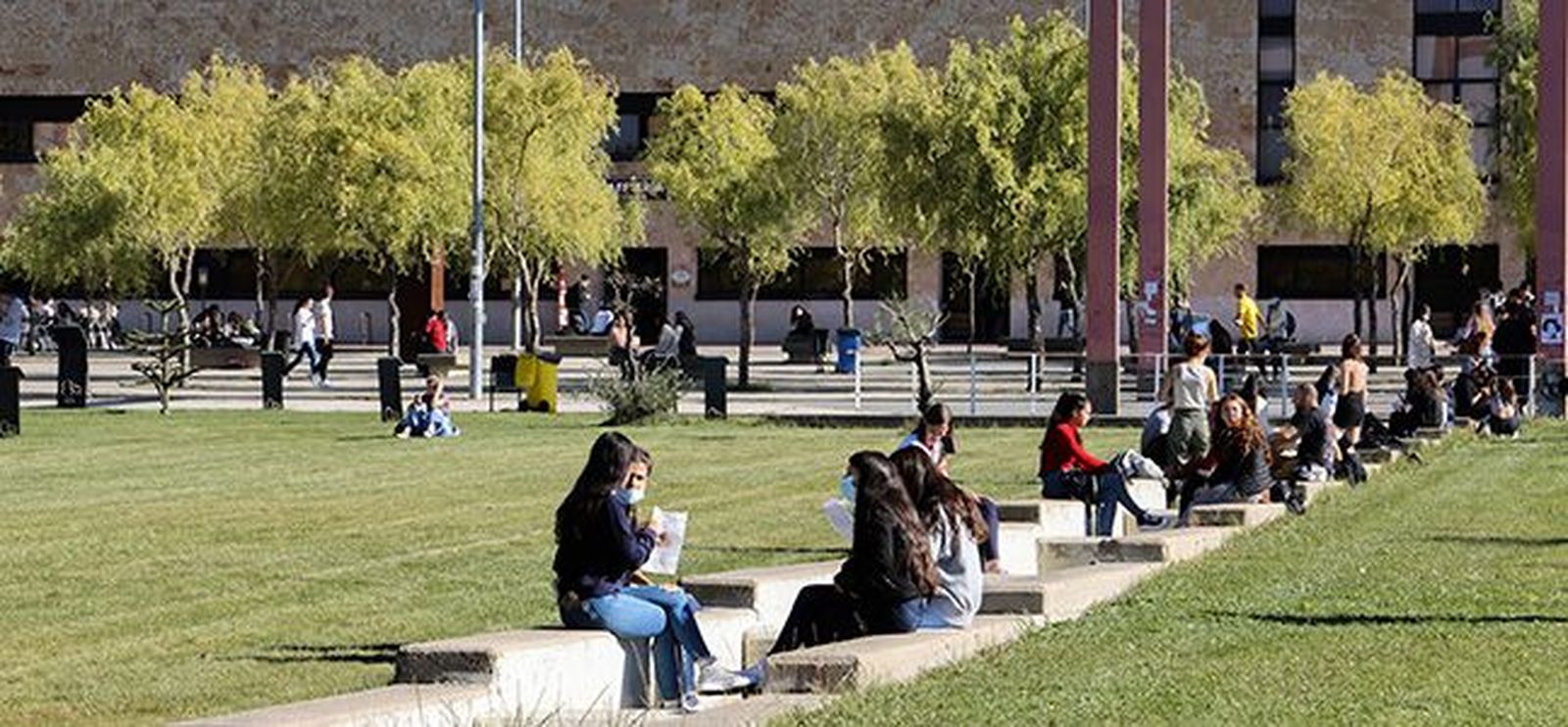 Estudiantes de la USAL Estudiantes de la USAL