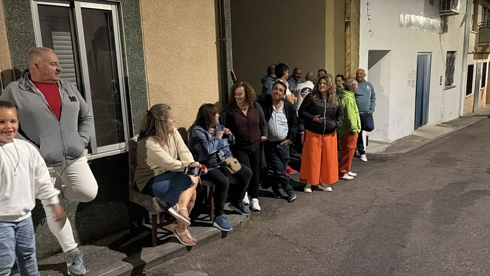 Desfile de carrozas en Pereña