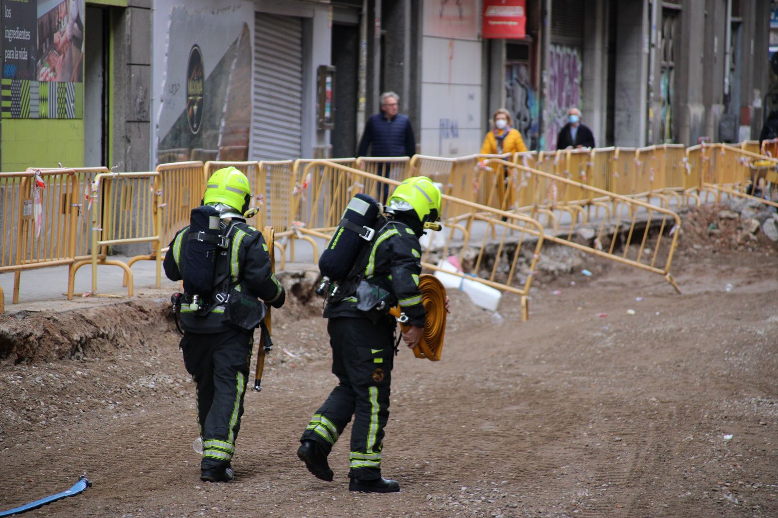 intervencion-de-bomberos-en-la-avenida-de-italia-6